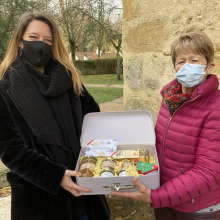 Distribution des colis de Noël aux seniors